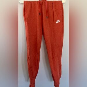 Women’s extra small Nike peach joggers gently used Myrtle Beach